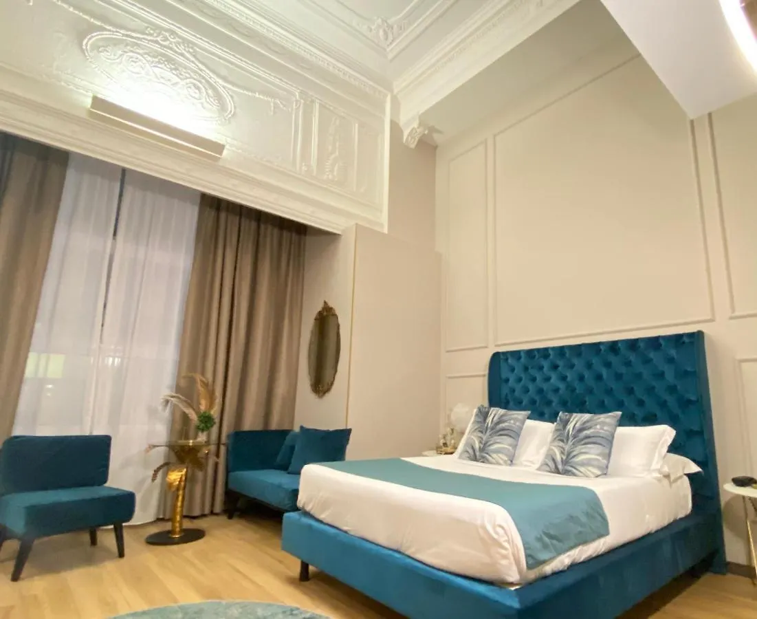 Intomilan Galleria Duomo I Boutique & Design Aparthotel 2*, Milan