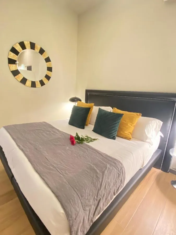 Intomilan Galleria Duomo I Boutique & Design Aparthotel  Milan