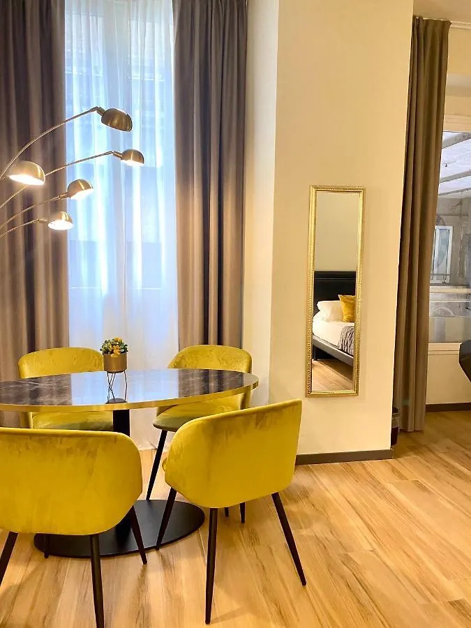 Intomilan Galleria Duomo I Boutique & Design Aparthotel