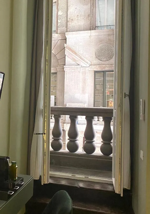 Intomilan Galleria Duomo I Boutique & Design Aparthotel 2*, Milan Italy