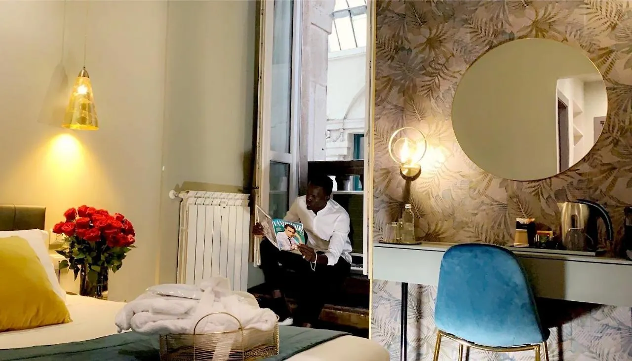 Intomilan Galleria Duomo I Boutique & Design Aparthotel 2*, Milan